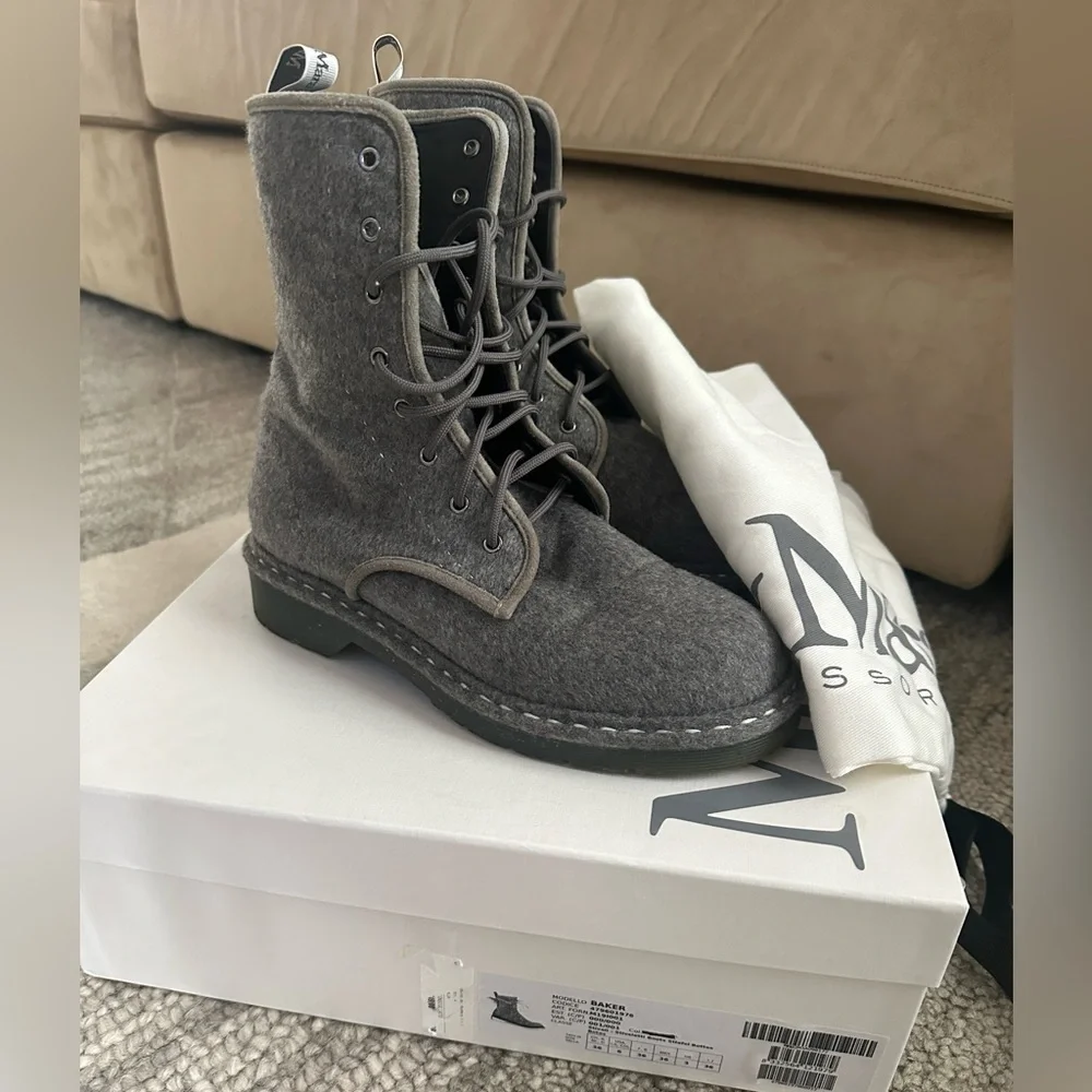 MaxMara cashmere boots - Picture 1 of 11